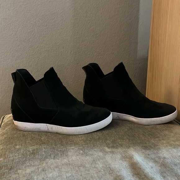 Sorel Out N About Wedge Sneaker - Picture 2 of 6